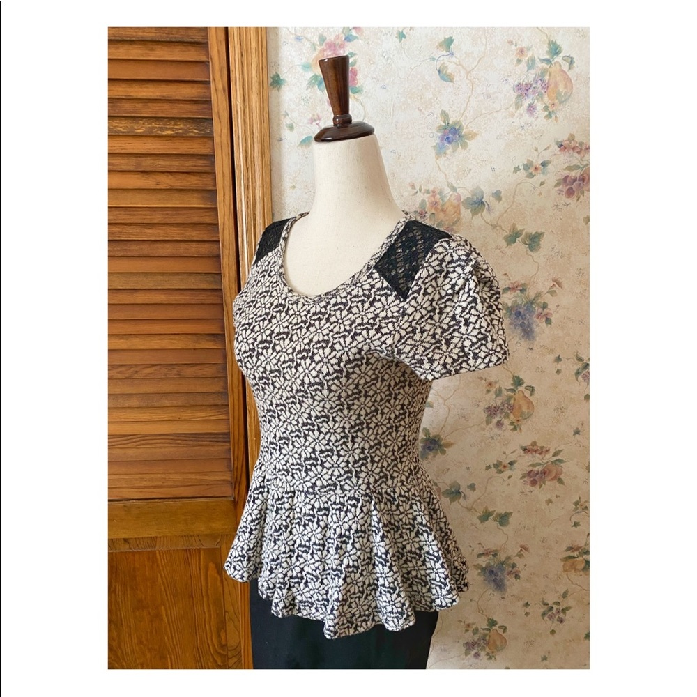 Anthropologie Knitted & Knotted peplum sweater